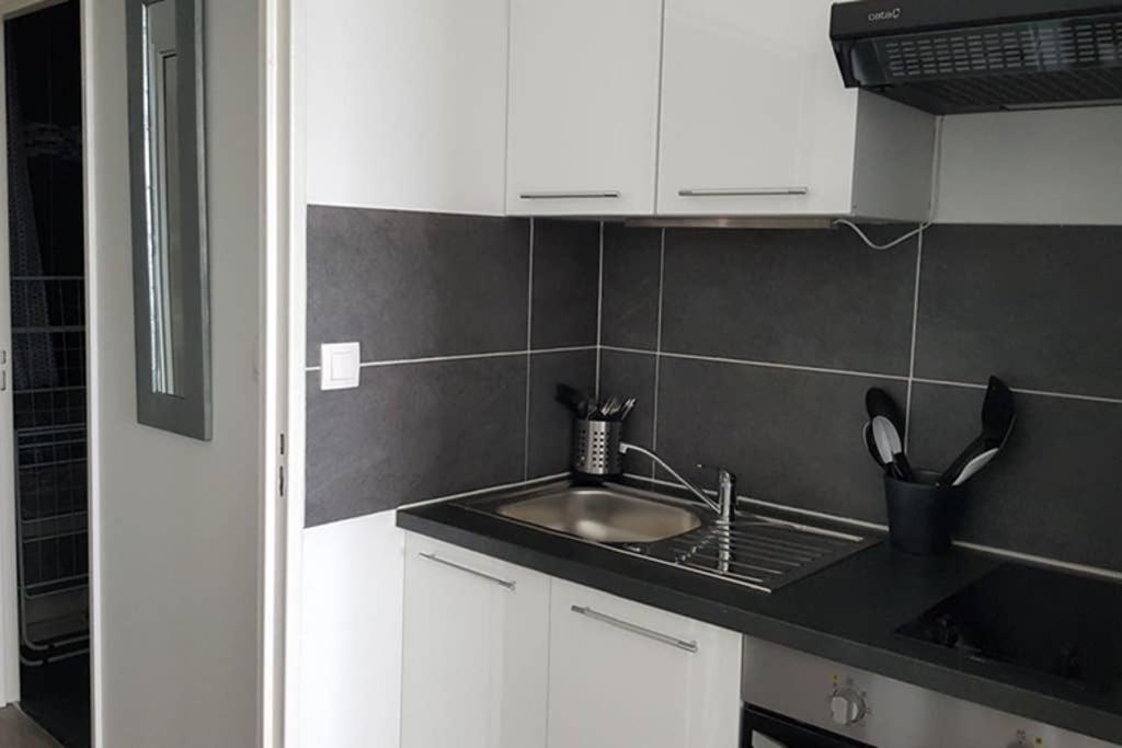 Beau Studio Renove 30M2 Balcon Vue Paris+Parking Lejlighed Eksteriør billede
