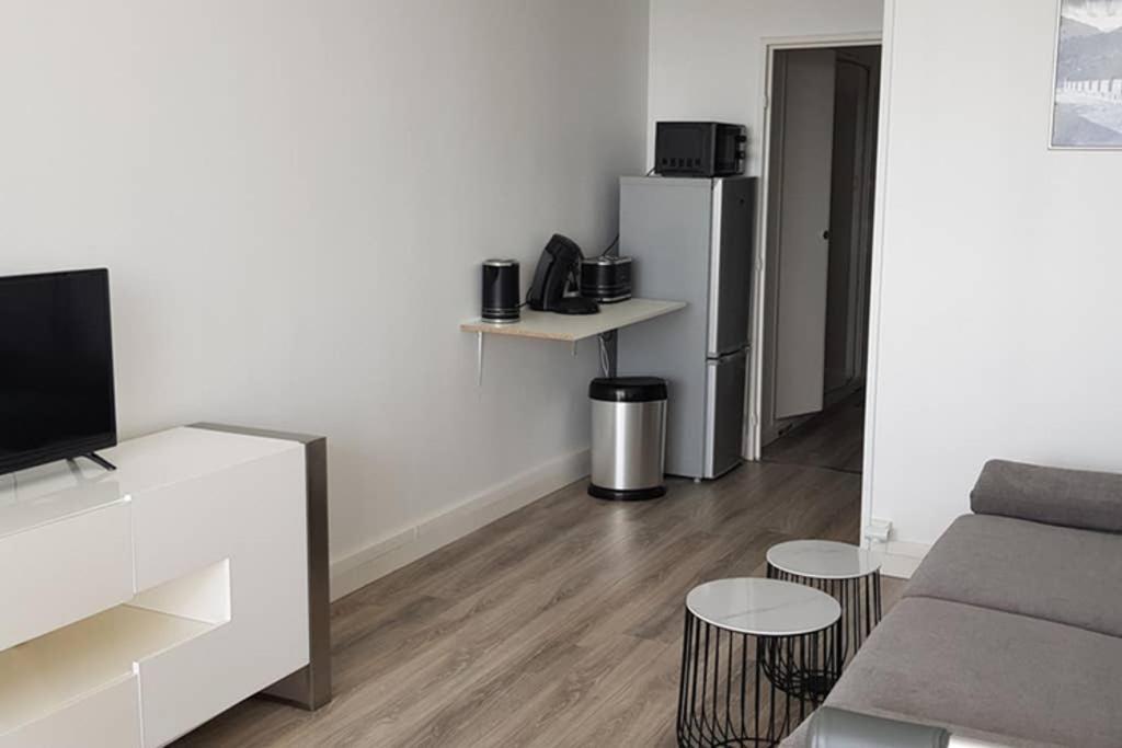 Beau Studio Renove 30M2 Balcon Vue Paris+Parking Lejlighed Eksteriør billede